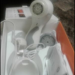 Beauty  facial cleansing tool